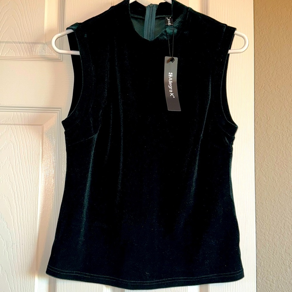 Allegra K Dark green velvet mock turtleneck top NWT